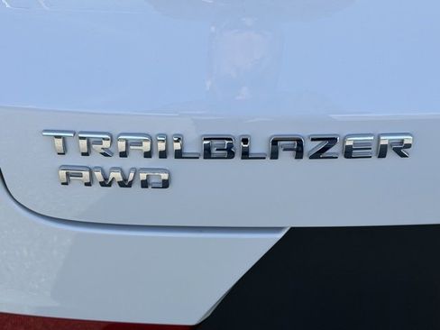 New 2026 Chevrolet TrailBlazer LT w/ Convenience Package image 19