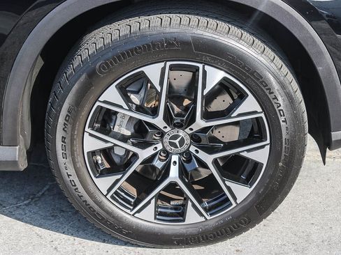 Used 2025 Mercedes-Benz GLC 350e 4MATIC image 11