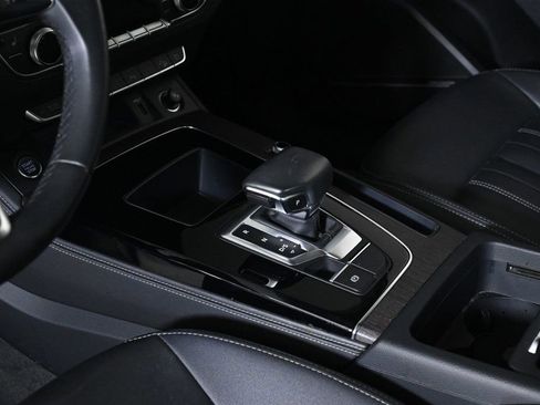 Used 2022 Audi Q5 2.0T Premium Plus w/ Premium Plus Package image 19