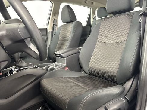 Used 2019 Nissan Rogue S AWD/4WD image 18