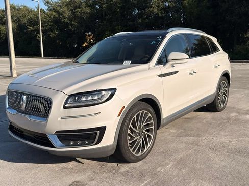 Used 2019 Lincoln Nautilus Reserve FWD image 2
