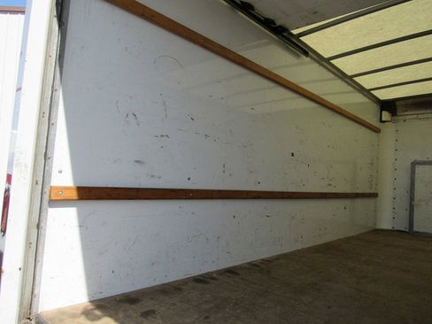 Used 2022 Ford E-350 and Econoline 350 Super Duty RWD image 19
