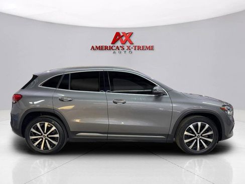 Used 2021 Mercedes-Benz GLA 250 4MATIC w/ Premium Package image 8
