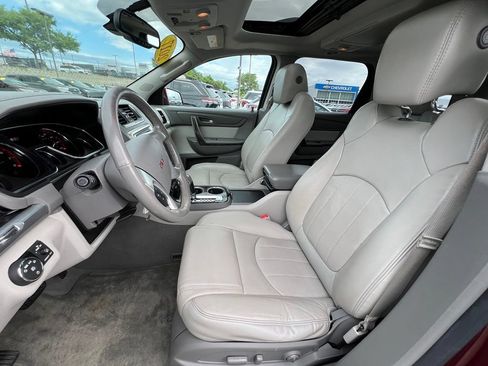 Used 2017 GMC Acadia Limited SLT AWD/4WD image 18