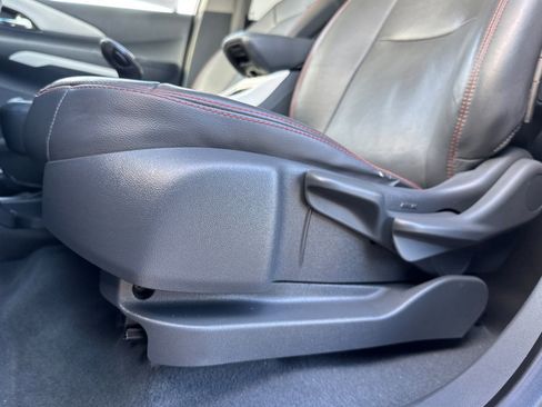 Used 2017 Chevrolet Bolt Premier image 14