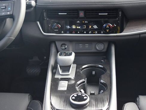 New 2026 Nissan Rogue Platinum w/ Platinum Premium Package image 16