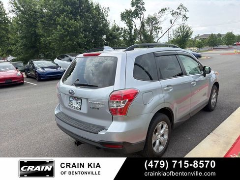 Used 2016 Subaru Forester 2.5i Premium w/ All-Weather Package AWD/4WD image 5