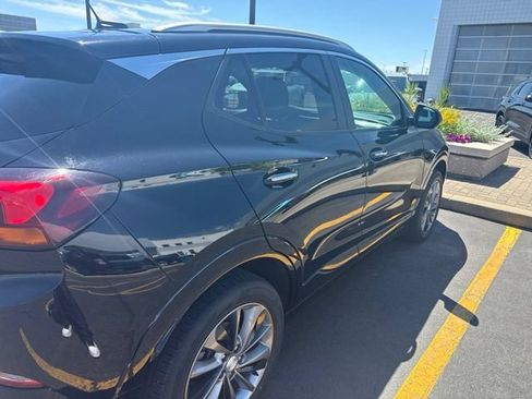 Used 2021 Buick Encore GX Preferred w/ Sport Touring Package AWD/4WD image 3