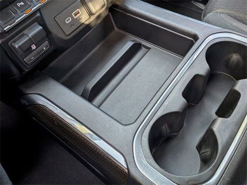 Used 2019 Chevrolet Silverado 1500 RST image 27