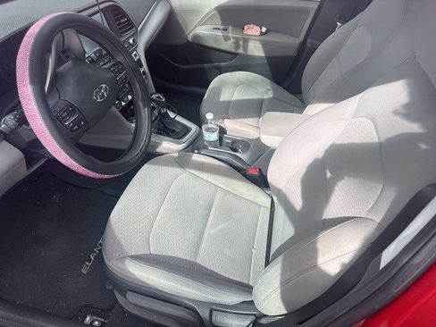 Used 2020 Hyundai Elantra SEL w/ Cargo Package (C1) image 5