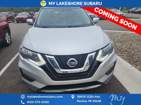 Used 2017 Nissan Rogue S AWD/4WD image 12