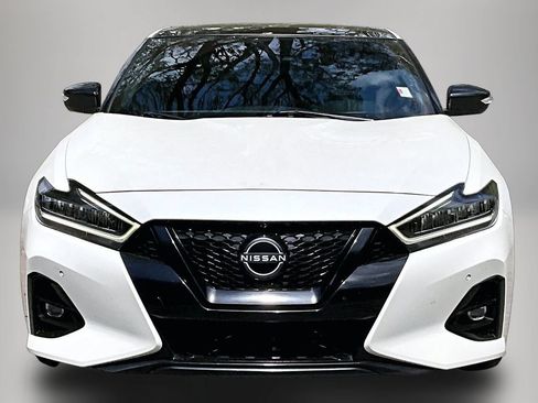Used 2023 Nissan Maxima SR w/ Sport Mat Group FWD image 3