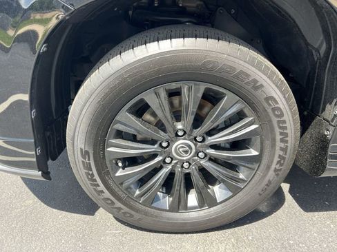 Certified 2022 Lexus GX 460 Premium w/ Accessory Package AWD/4WD image 8