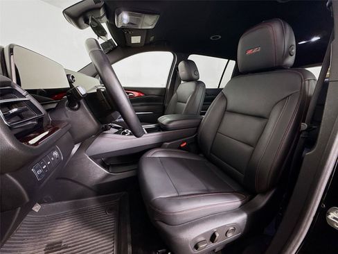 Used 2024 Chevrolet Traverse Z71 AWD/4WD image 21