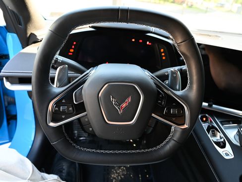 Used 2021 Chevrolet Corvette Stingray Coupe w/ Chrome Exterior Badge Package RWD image 18