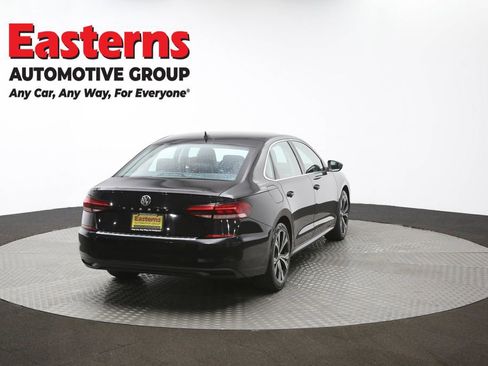Used 2022 Volkswagen Passat 2.0T SE image 39