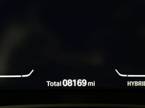 Certified 2023 BMW 530e w/ Premium Package image 20