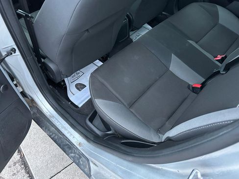 Used 2013 Ford Focus S image 9