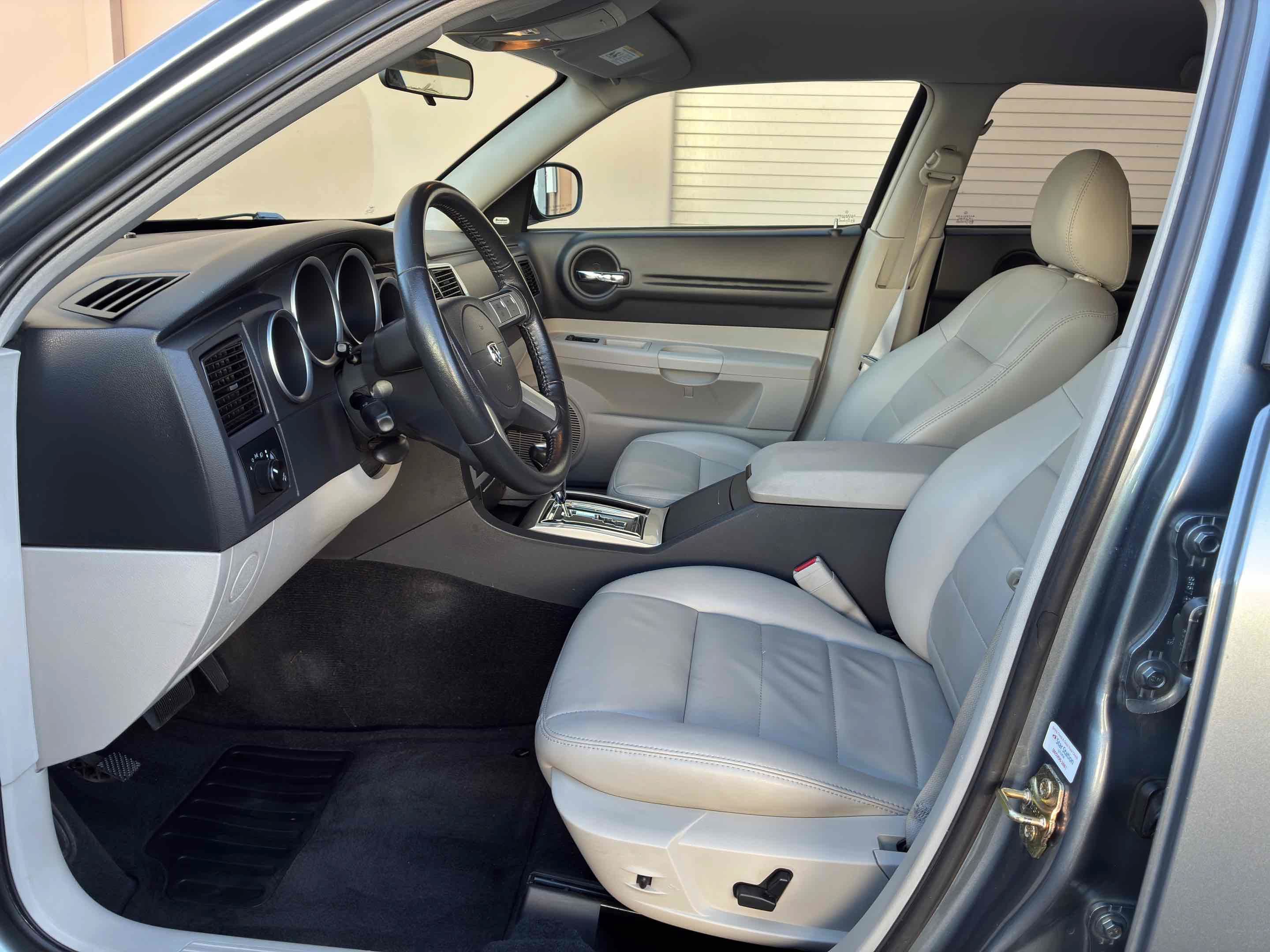 Used 2006 Dodge Magnum R/T w/ Convenience Group II AWD/4WD image 37