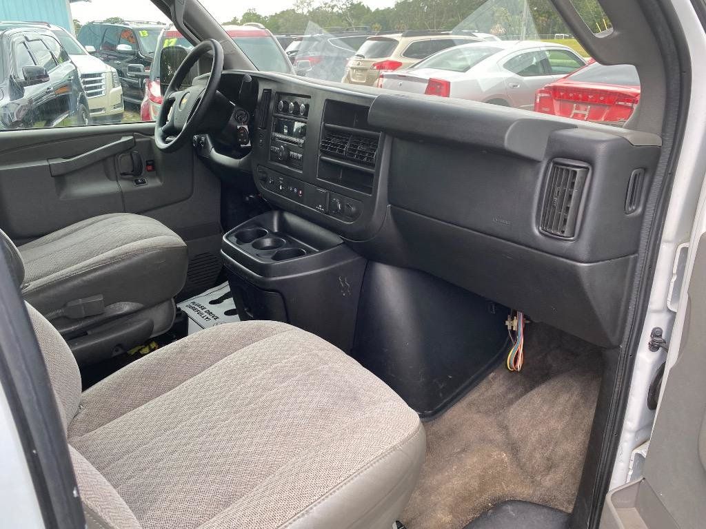Used 2016 Chevrolet Express 2500 LT w/ LT Preferred Equipment Group RWD image 22