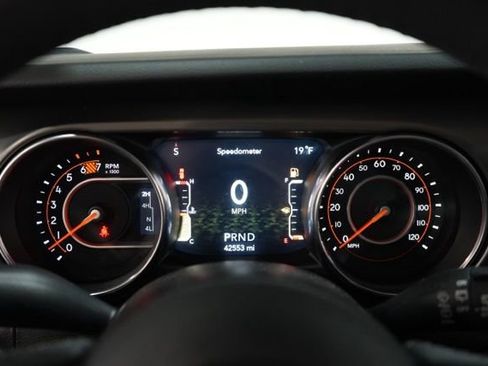 Used 2023 Jeep Wrangler Willys image 23
