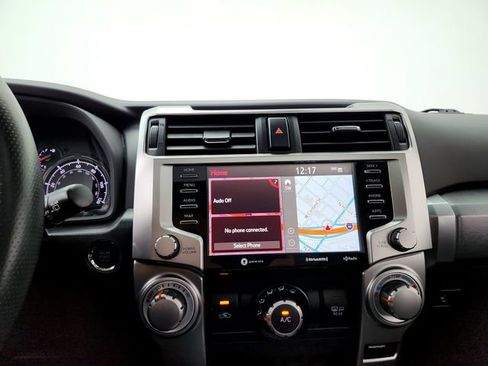 Used 2021 Toyota 4Runner SR5 Premium w/ Moonroof Package AWD/4WD image 26