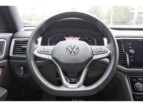 Used 2023 Volkswagen Atlas Cross Sport SEL Premium R-Line AWD/4WD image 16