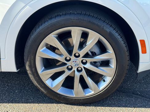 Used 2023 Buick Envision Avenir image 9