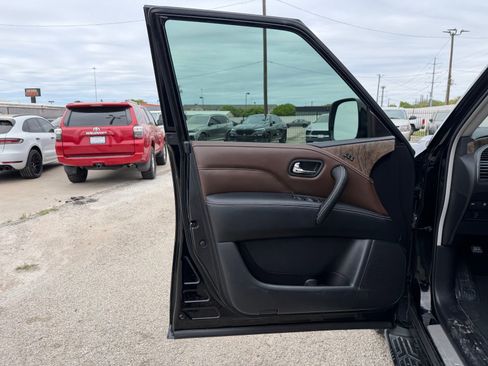 Used 2023 INFINITI QX80 Premium Select w/ Cargo Package image 21