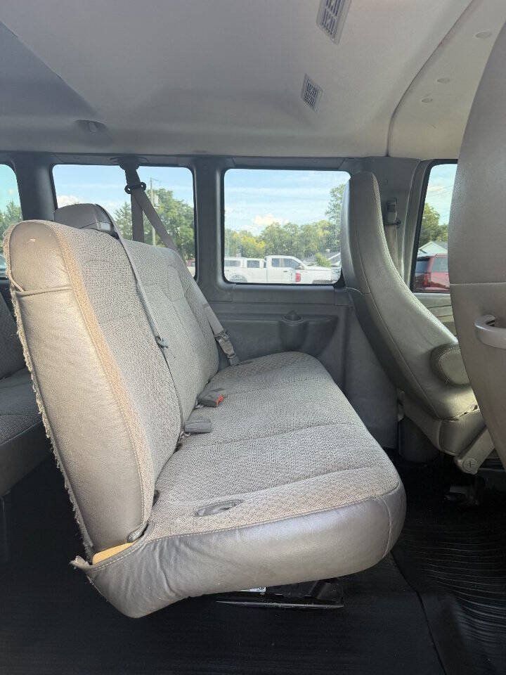 Used 2014 Chevrolet Express 3500 LT w/ LT Preferred Equipment Group RWD image 10
