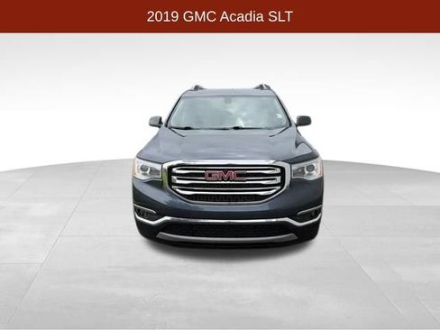 Used 2019 GMC Acadia SLT w/ LPO, Floor Liner Package FWD image 2