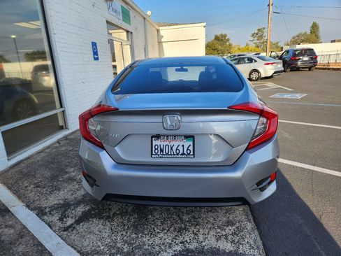 Used 2016 Honda Civic EX image 4