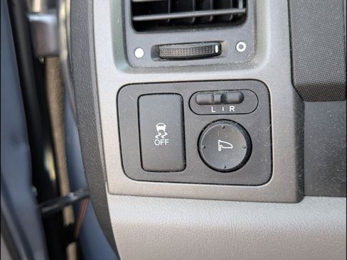 Used 2010 Honda CR-V EX image 16