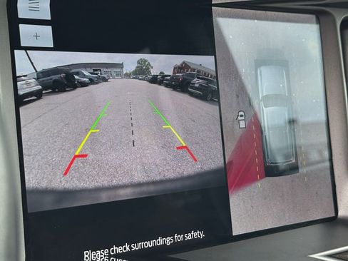 Used 2023 Ford Bronco Outer Banks image 13