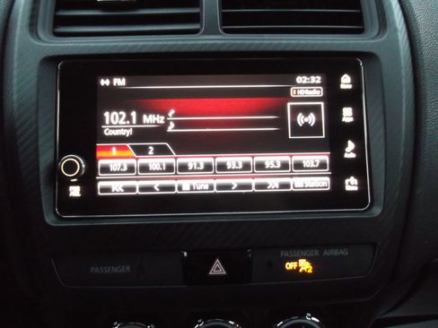 Used 2018 Mitsubishi Outlander Sport SE image 19