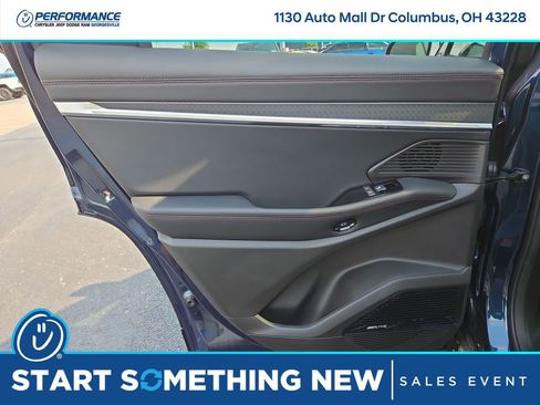 New 2025 Jeep Wagoneer S Limited image 15