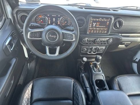 Used 2023 Jeep Gladiator Overland AWD/4WD image 5