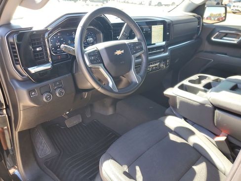Used 2025 Chevrolet Silverado 1500 LT image 16