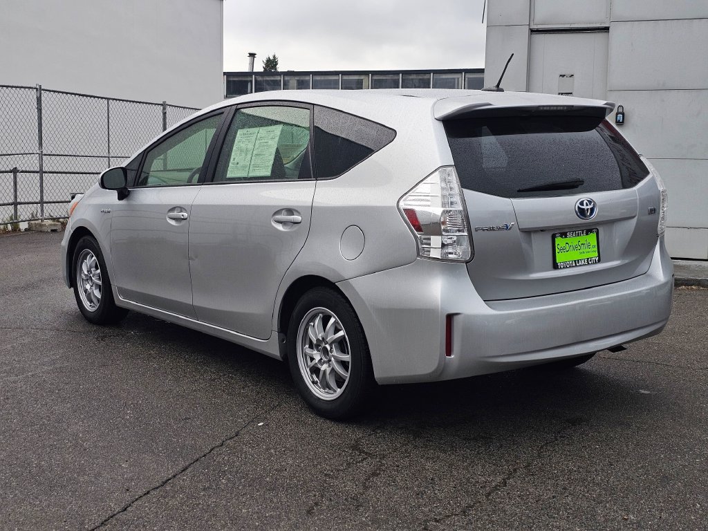 Used 2012 Toyota Prius V Three FWD image 5