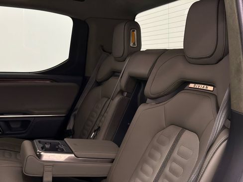 Used 2023 Rivian R1T Launch Edition AWD/4WD image 18