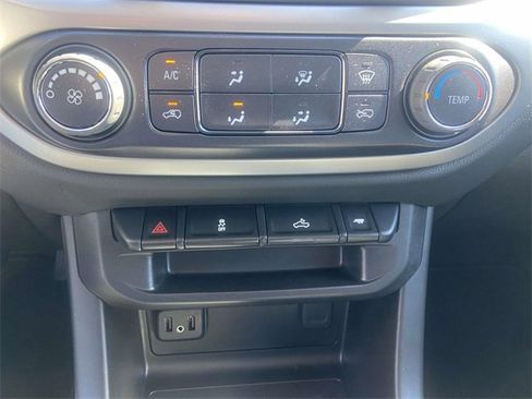 Used 2022 Chevrolet Colorado LT image 23