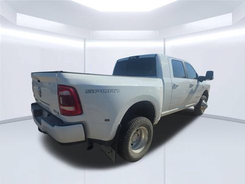 Used 2023 RAM 3500 Laramie AWD/4WD image 6