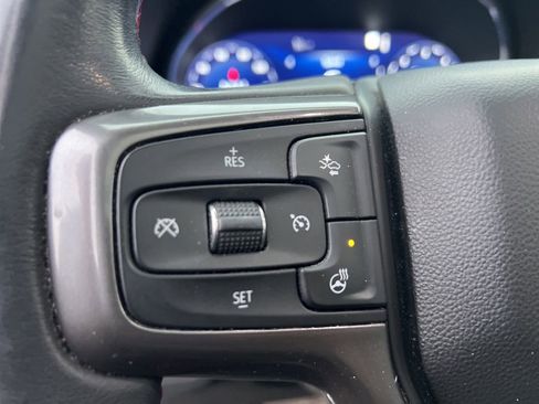 Used 2022 Chevrolet Suburban RST w/ Luxury Package image 18