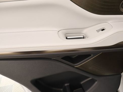 New 2026 Lincoln Navigator Black Label AWD/4WD image 18