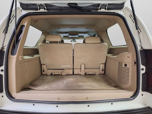 Used 2011 Chevrolet Suburban LTZ image 27