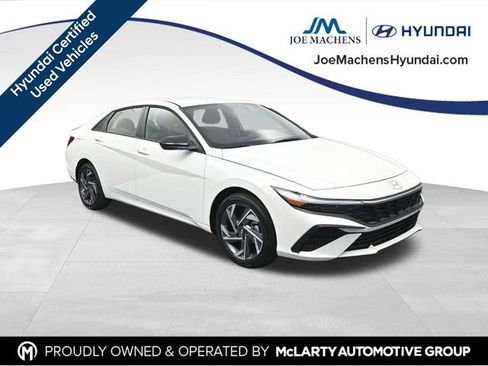 Used 2025 Hyundai Elantra SEL FWD image 5