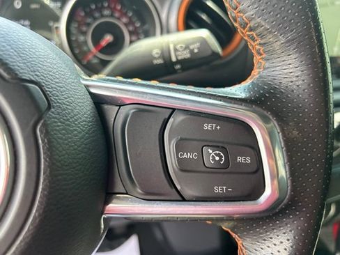 Used 2021 Jeep Gladiator Mojave AWD/4WD image 18