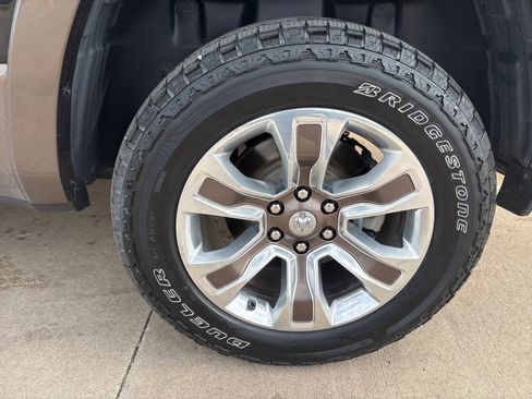 Used 2019 RAM 1500 Limited image 12