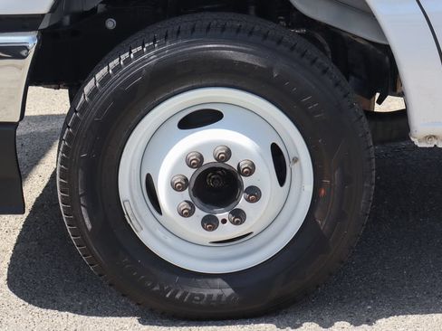 Used 2024 Ford E-350 and Econoline 350 Super Duty w/ Power Windows & Locks Group RWD image 37
