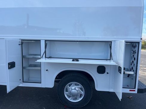 New 2026 Ford E-350 and Econoline 350 Super Duty w/ Power Equipment Group RWD image 20